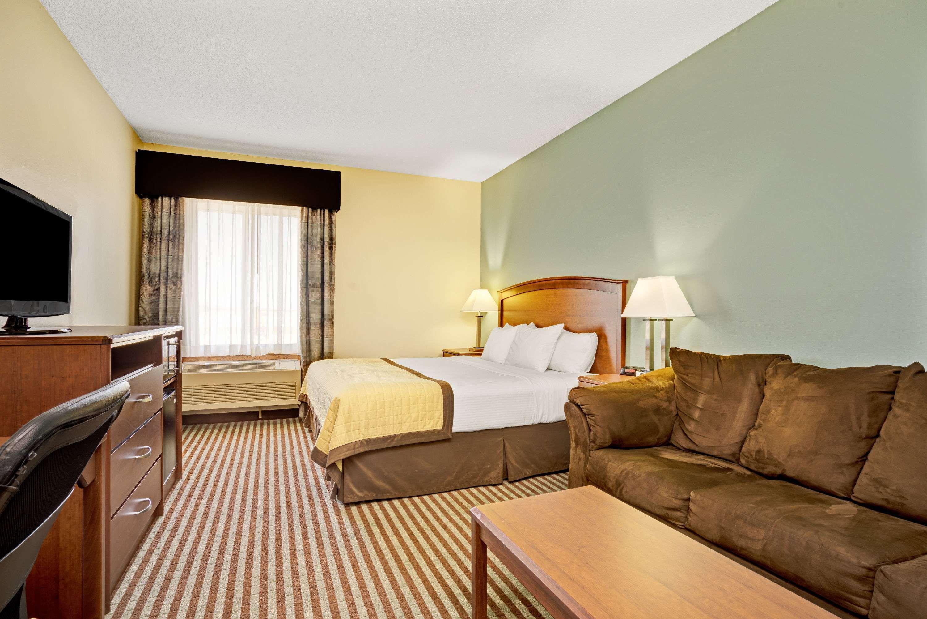 Baymont By Wyndham Wahpeton Hotel Exterior foto